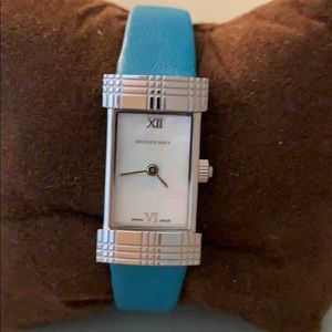 Burberry Watch: AUTHENTIC like new condition